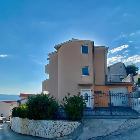 Lägenhet Panorama Jakov *